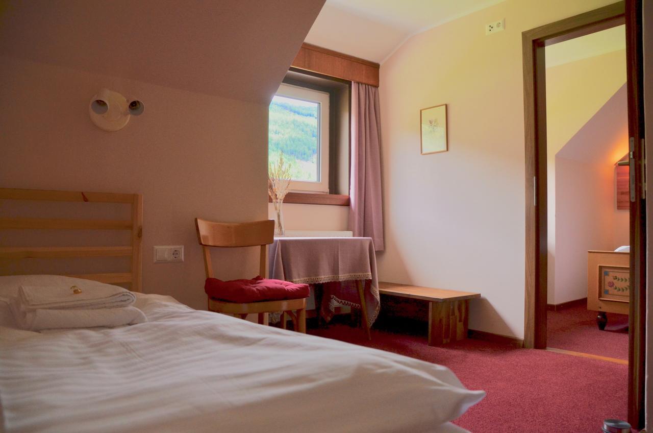 Locus Malontina Hotel Гмюнд Экстерьер фото